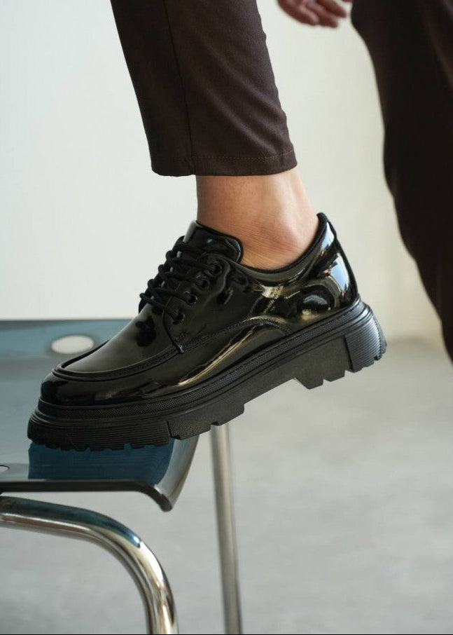 Apollo Moda men's Vantage Axis gloss black height-boost shoe, fourth angle