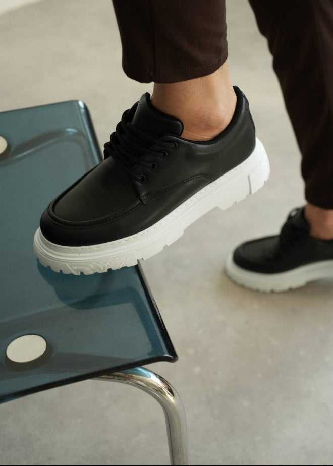 Men's Vantage Apex black elevating sneaker by Apollo Moda, fifth angle
