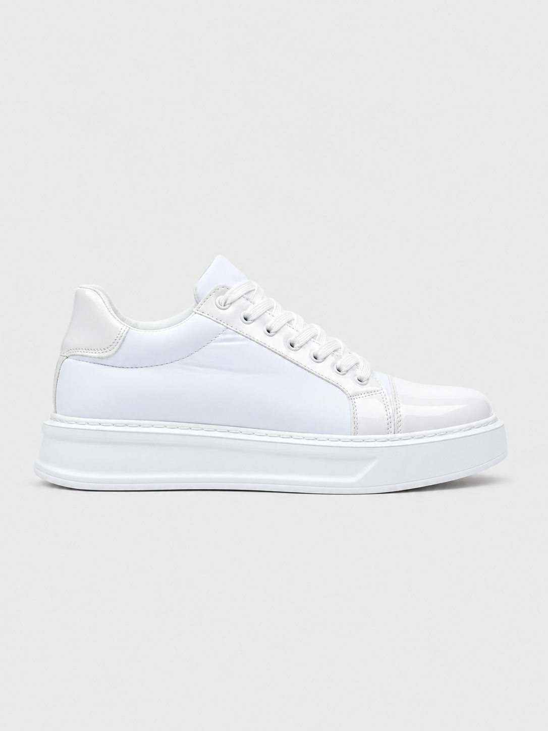 Apollo Moda Men's Titan Arctic all-white chunky sneaker with mesh upper, main product photo