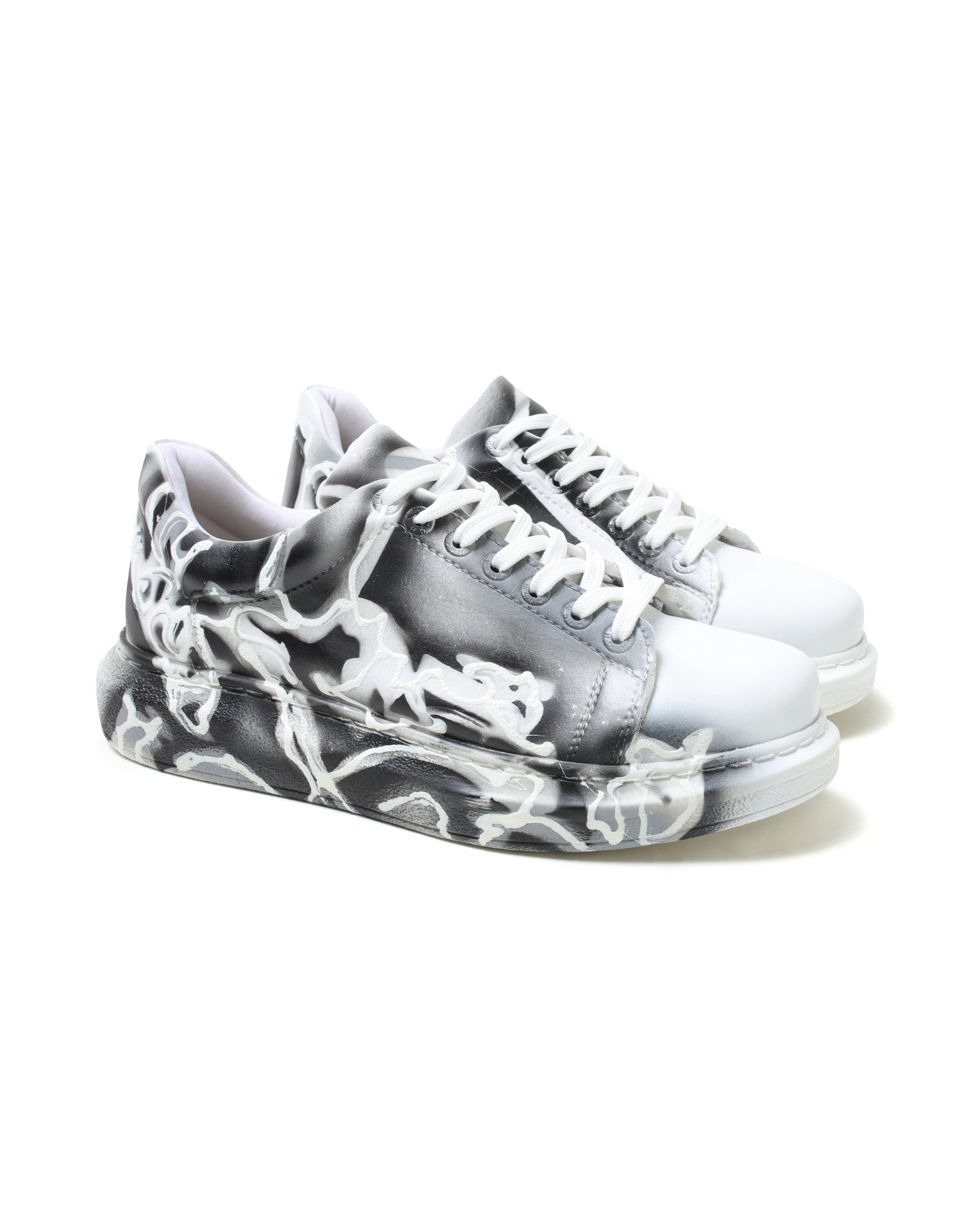 Genova Chaos white and black graffiti sneaker by Apollo Moda, fourth angle