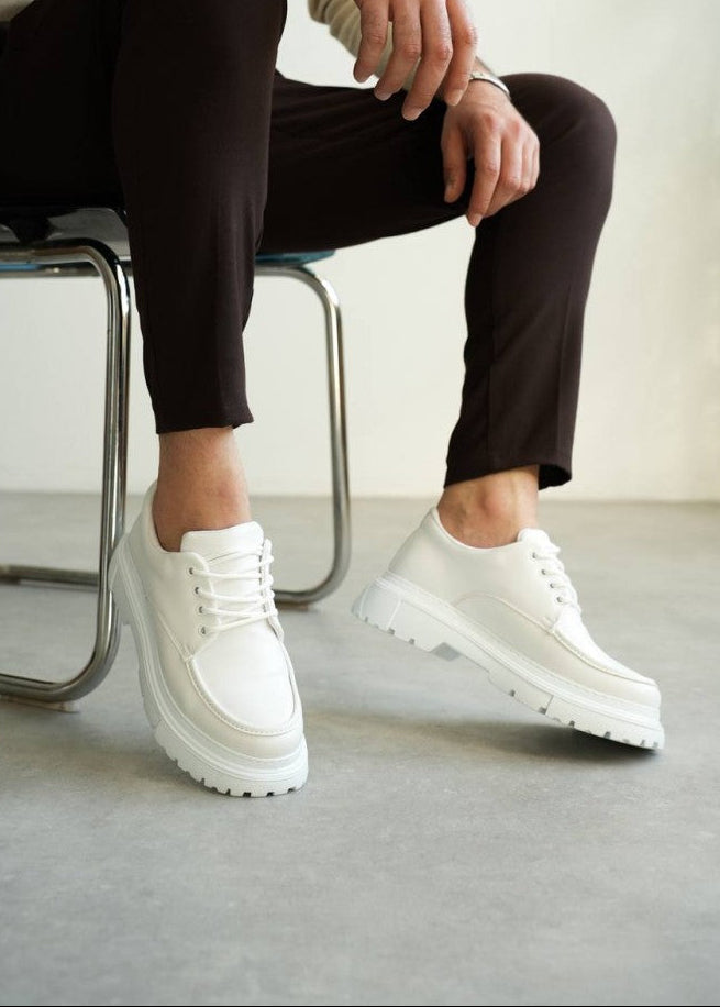 Vantage Blanco all-white elevating sneaker by Apollo Moda, third angle